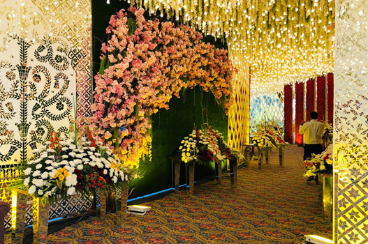 Floral Decoration Guntas